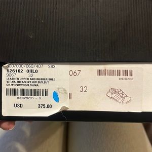 Original box and 1 dust bag.